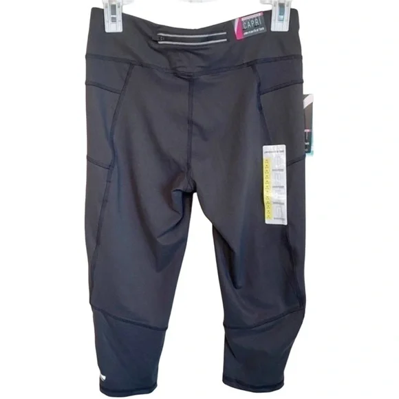 NWT Marika Tek Fitted Capri Yoga Pants Leggings - Picture 2 of 6